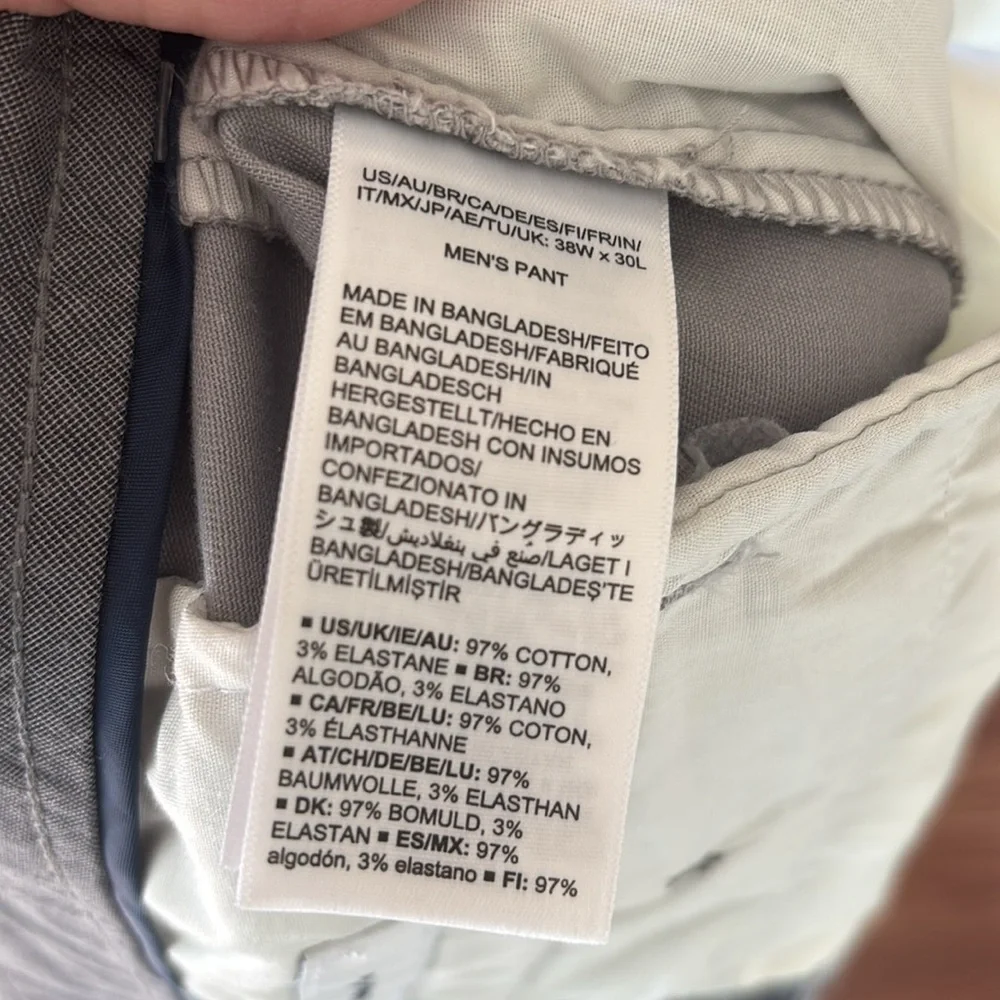 NEW Amazon Essentials Flat Front Chinos‎ Khakis Sz 38 Waist/30 Length Light Grey